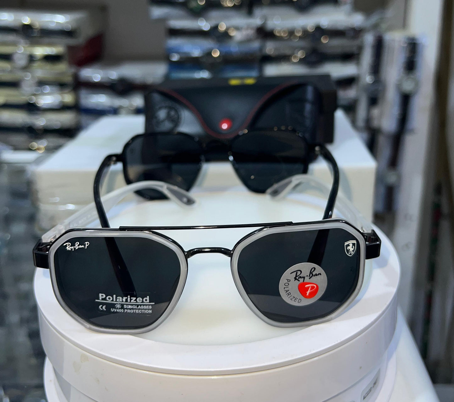 RAY-BAN