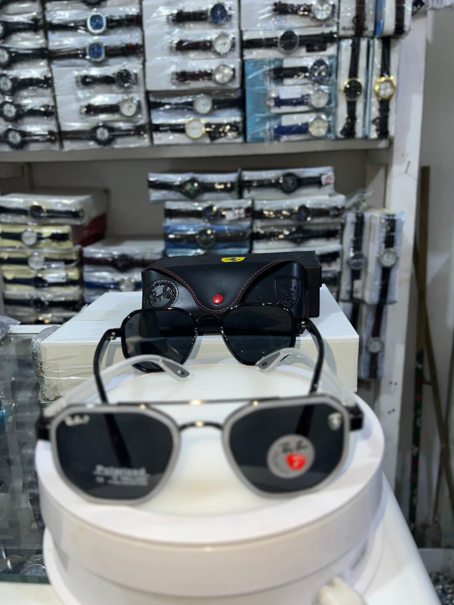 RAY-BAN