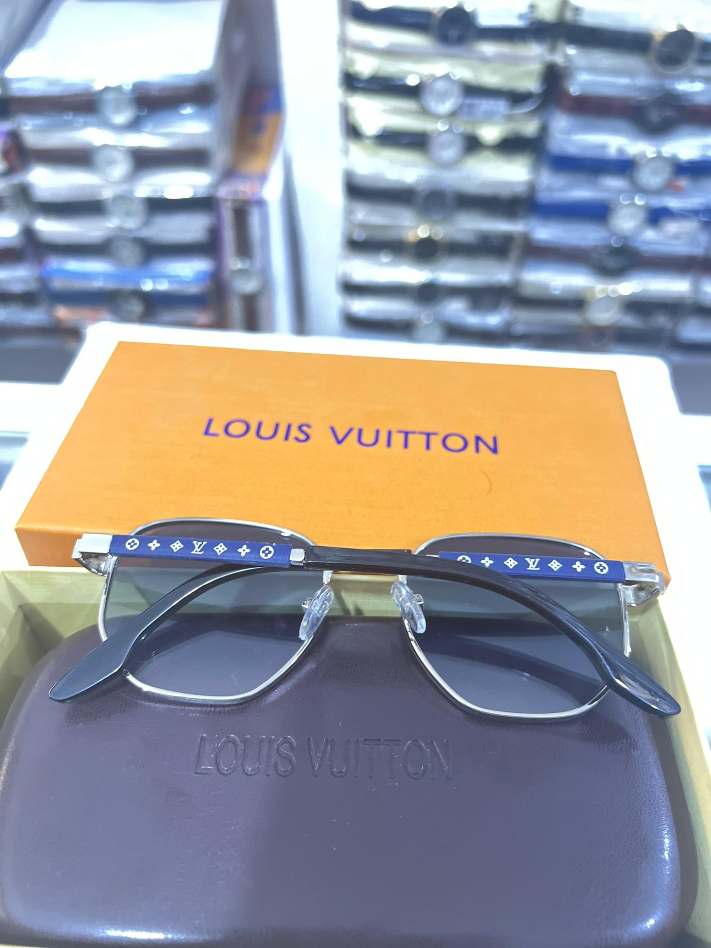 LOUIS VUITTON SUNGLASSES