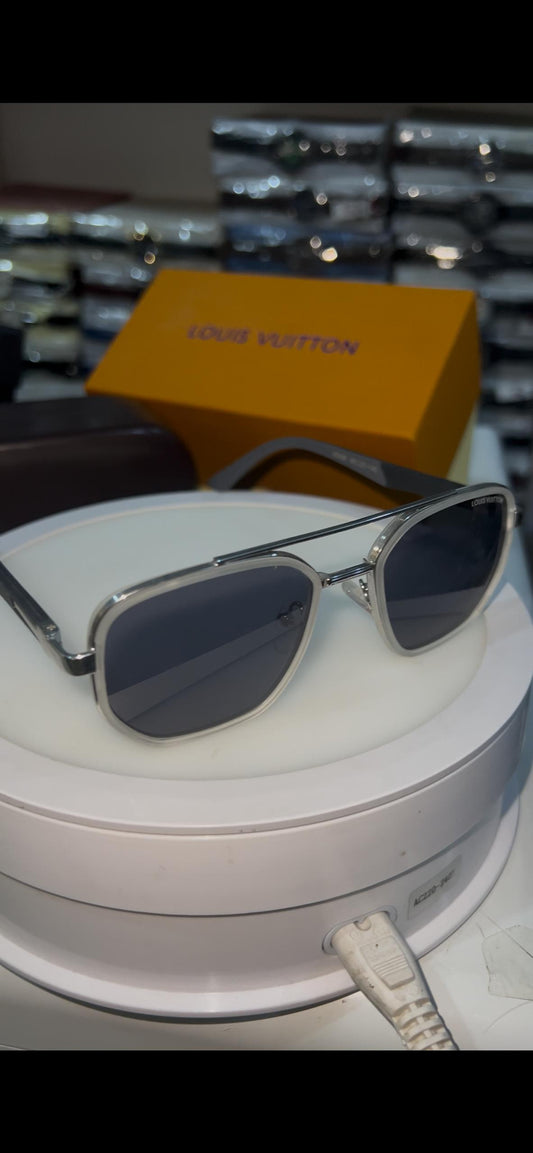 LOUIS VUITTON SUNGLASSES
